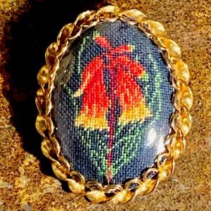VTG Petite Point Embroidered Brooch/Pendant